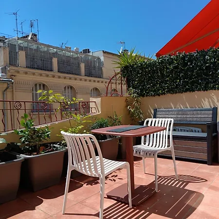 Climatise Avec Grande Terrasse Privee Au Coeur De Appartement Nice